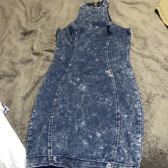 Denim dress - Picture 2 of 3